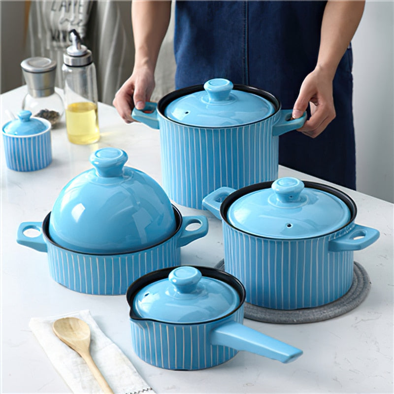 Sunny-C Enamel Cooking Pots and Tea Pot Set, 1.6, 2.1 and 3 liters pots, 2  Liters Tea Pot, Kitchen Cookware Set, Home Cooking Appliance, Set of 4